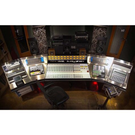 Rupert Neve 5088-series mixer