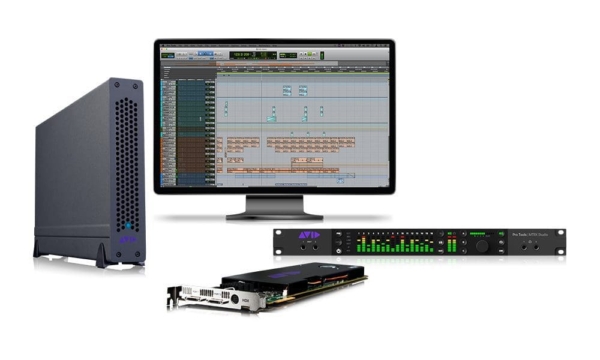 Avid HDX Thunderbolt 3 chassis desktop
