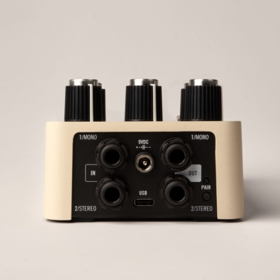 UAFX Astra Modulation Pedal