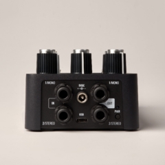 UAFX Astra Modulation Pedal