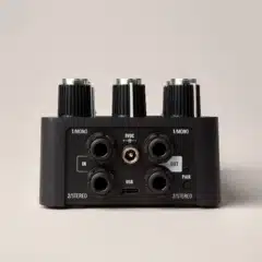 UAFX Astra Modulation Pedal