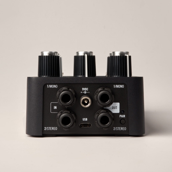 UAFX Astra Modulation Pedal