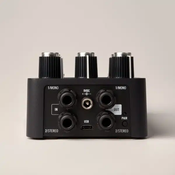 UAFX Astra Modulation Pedal