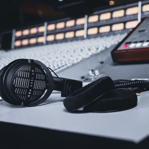 beyerdynamic dt 1990 pro mkii