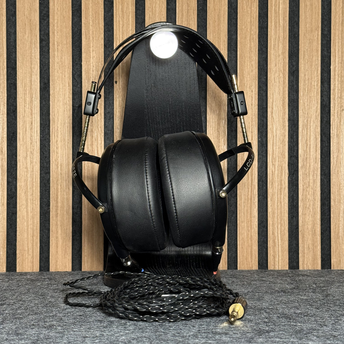 Audeze LCD-4Z (Used) - Image 3