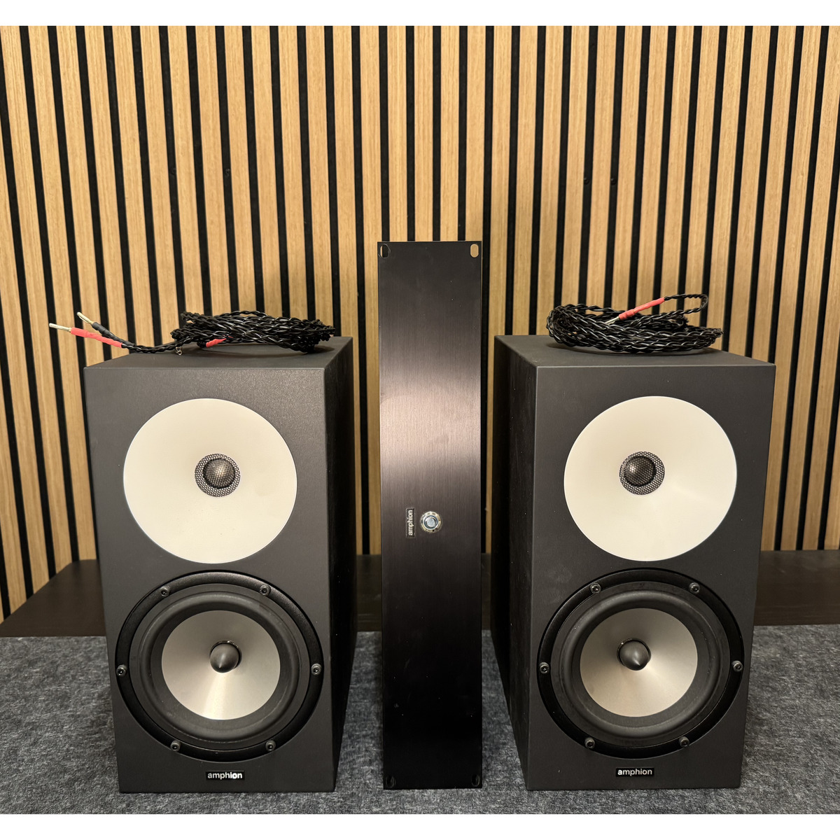 Amphion One18s w. Amp500 w. cables (Brugt) - Billede 2